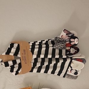 Mommy + me activity scarf